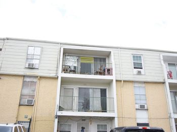 8200 S Broadway Street
