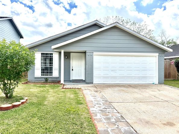 718 Blue Rock Court, Houston TX 77060