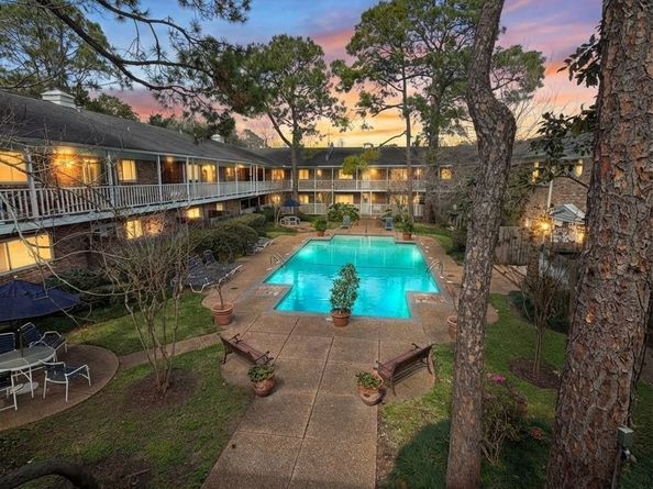 4040 San Felipe Street 202, Houston TX 77027