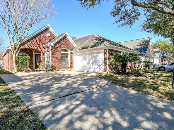 12314 Shadowpoint Drive, Houston TX 77082