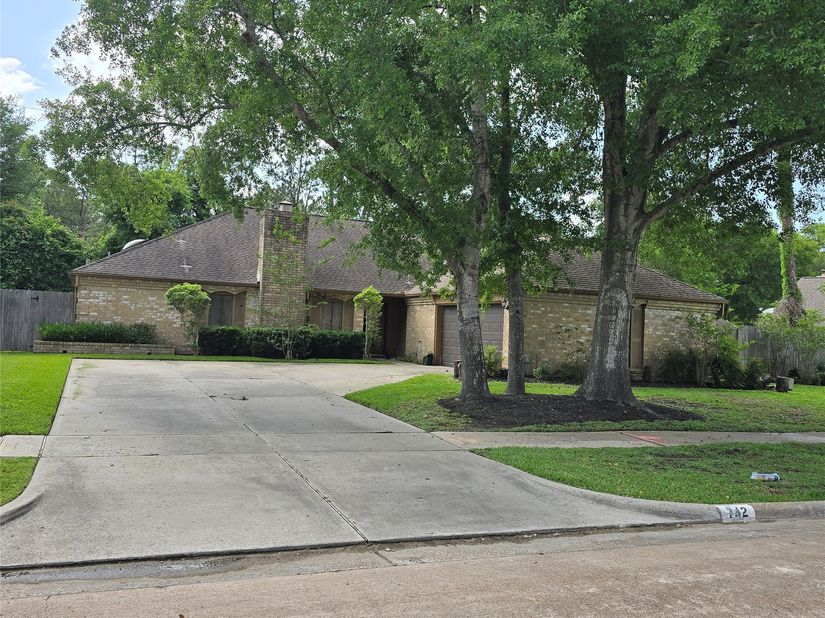742 Rolling Mill Drive, Sugar Land TX 77498