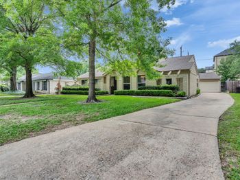 2811 Quincannon Lane