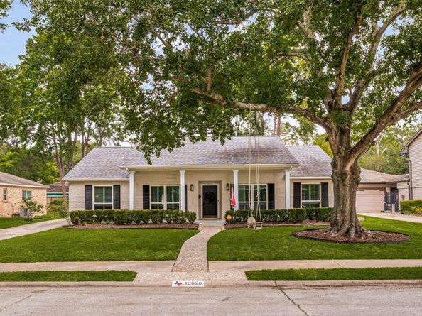 10626 Holly Springs Drive, Houston TX 77042