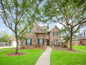 2902 Autumn Crest Drive