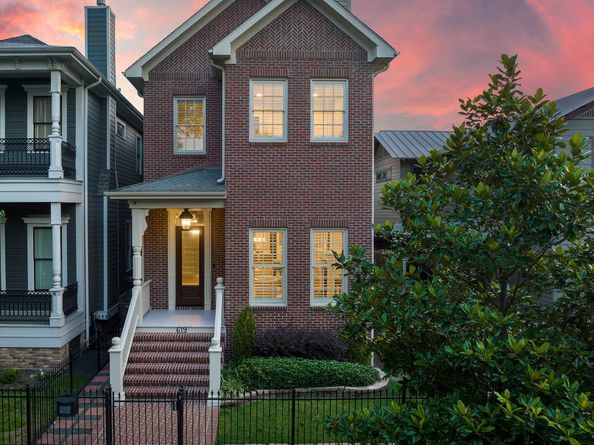 619 E 8th 1/2 Street, Houston TX 77007