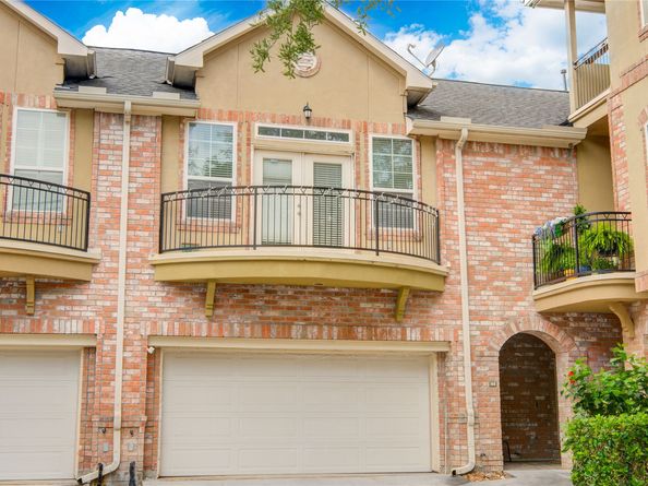 44 Versante Court, Houston TX 77070