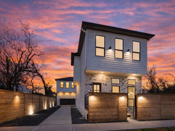 602 Jewett Street B, Houston TX 77009