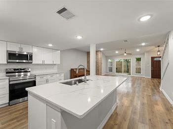 710 Country Place Drive