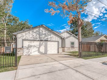 4633 Larkspur Street