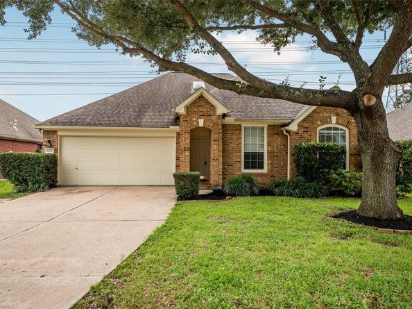 6103 Branch Lake Drive, Houston TX 77066