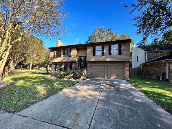 8426 Laurel Trails Drive, Houston TX 77095