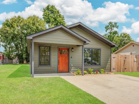 9822 Thorn Street, Houston TX 77078