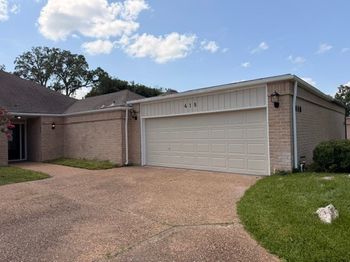 418 Fox Briar Lane