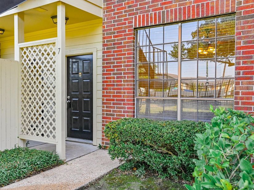 8055 Cambridge Street 7, Houston TX 77054