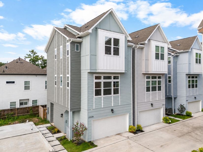 2125 Hoskins Drive A, Houston TX 77080
