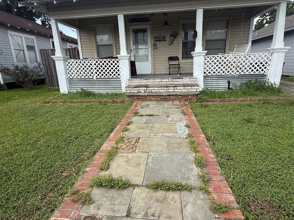 7635 Avenue C, Houston TX 77012
