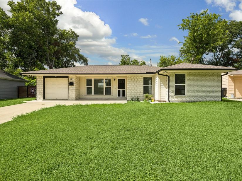 611 Marleen Street, Houston TX 77034