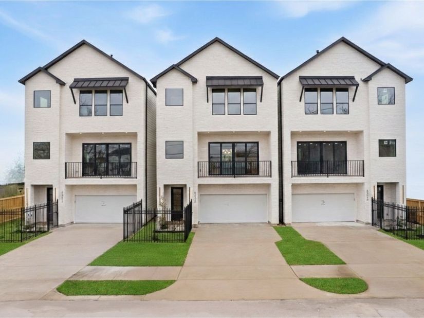 6330 Sidney Street, Houston TX 77021