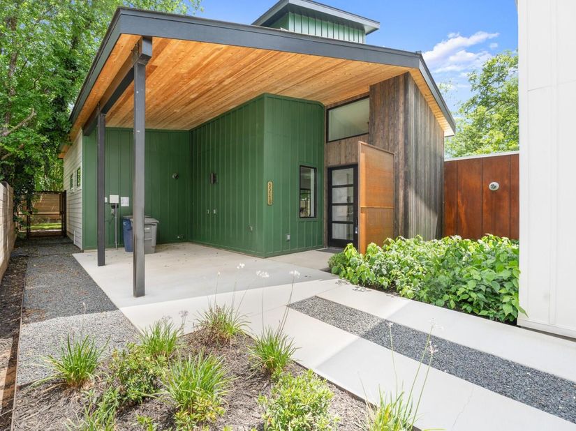 5511 Joe Sayers Ave B, Austin TX 78756