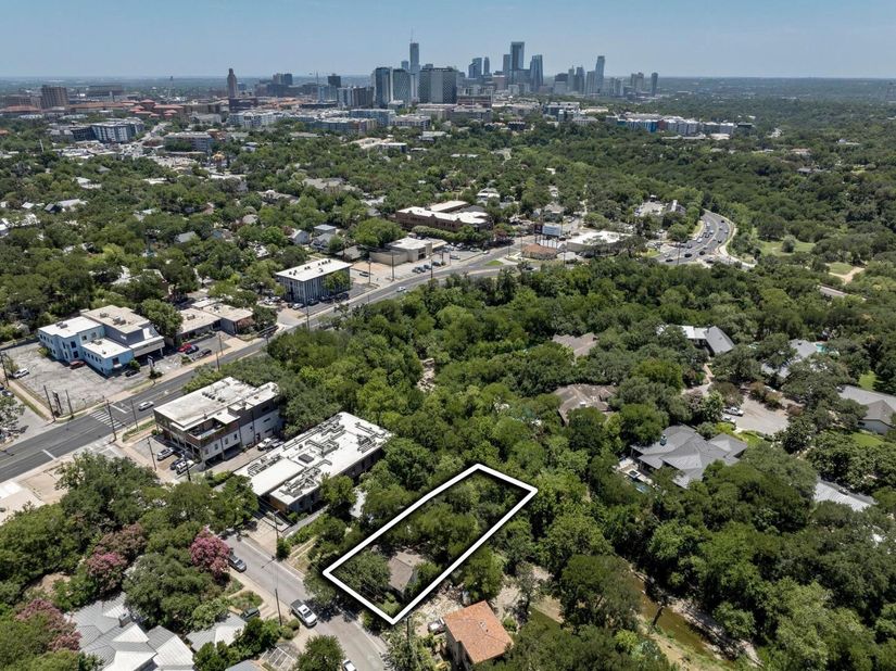1017 W 31st ST, Austin TX 78705