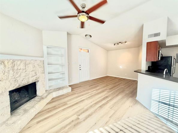 6804 N Capital of TX Highway 824, Austin TX 78731