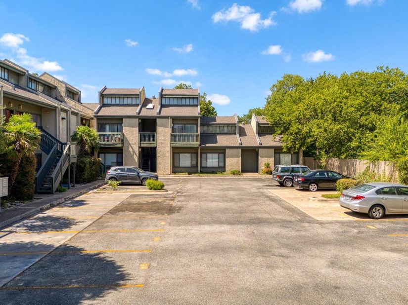 601 Nelray BLVD 6, Austin TX 78751