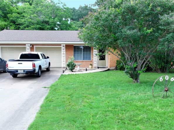 606 E Liberty Ave, Round Rock TX 78664