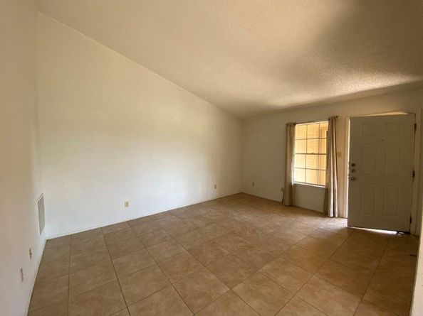 11902 Sunhillow BND, Austin TX 78758