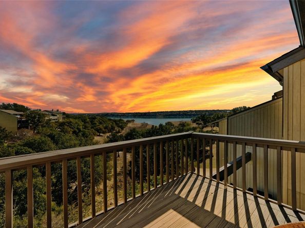 115 Comanche PT, Point Venture TX 78645