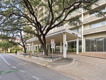 1801 Lavaca ST