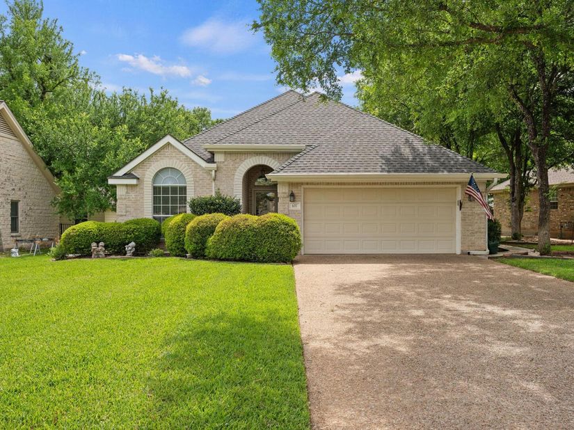 107 Stacey LN, Georgetown TX 78628