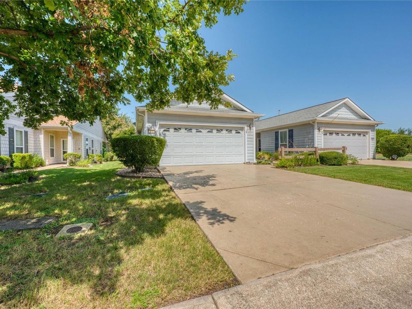 125 Dickens CIR, Georgetown TX 78633