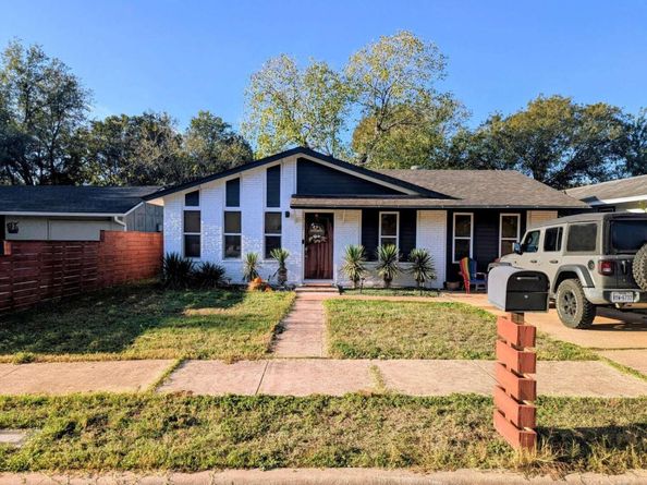 2317 Rockridge DR, Austin TX 78744