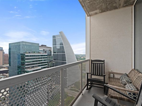 301 West Ave 3004, Austin TX 78701