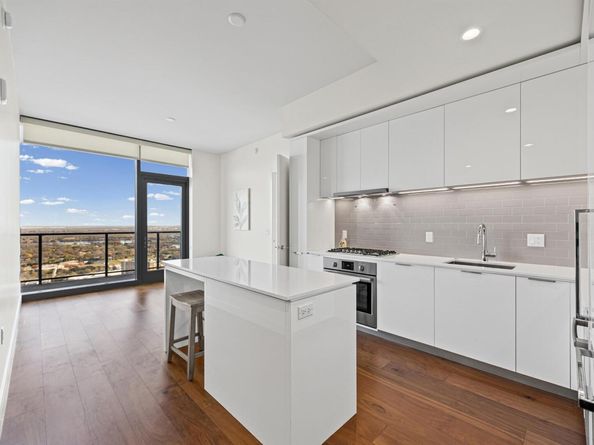 44 East Ave 3406, Austin TX 78701