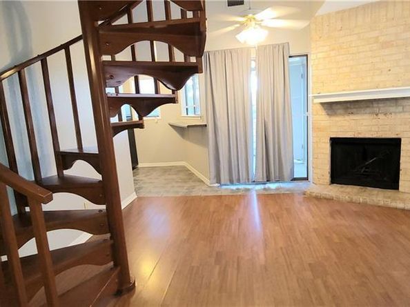 2500 Burleson RD 611, Austin TX 78741