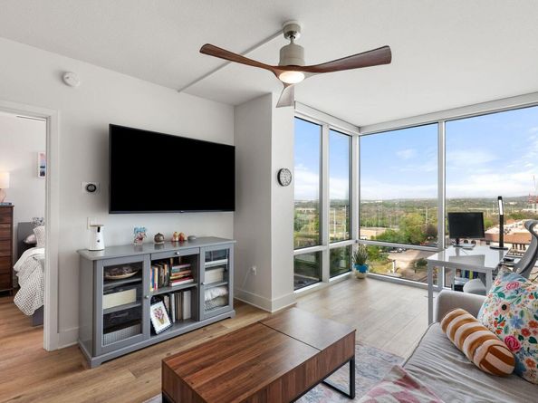 300 Bowie ST 1006, Austin TX 78703