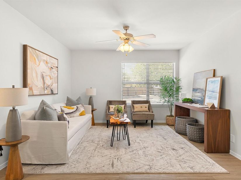 Undisclosed Address #1685560, Georgetown TX 78628