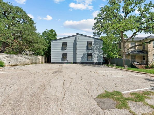 1405 Hartford RD 106, Austin TX 78703