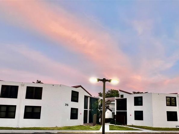 212 Lake Pointe Drive 313, Oakland Park FL 33309