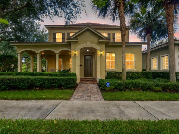 118 Foxford Court, Jupiter FL 33458