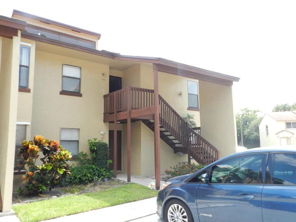 1110 Lakeview Dr East, Royal Palm Beach FL 33411