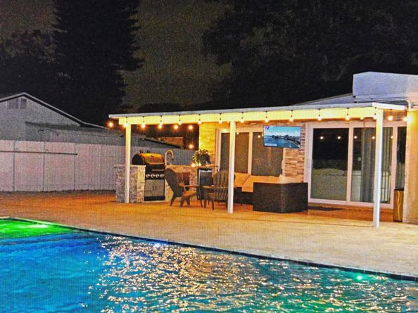 124 Davis Road, Palm Springs FL 33461