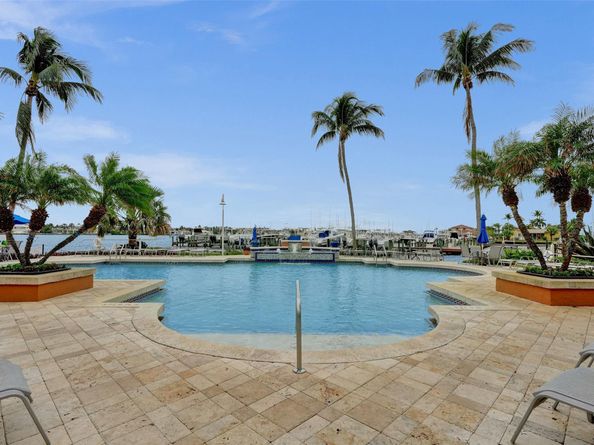 127 Yacht Club Way 112, Hypoluxo FL 33462