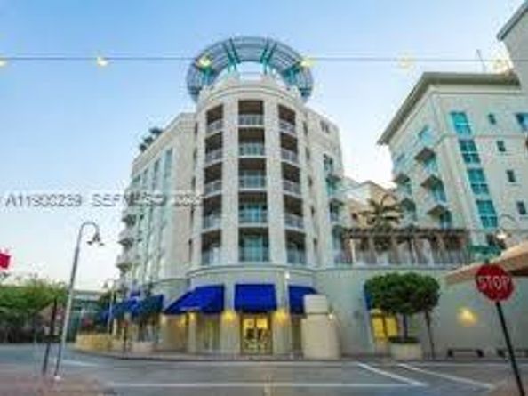 7275 SW 90th Way 205, Miami FL 33156