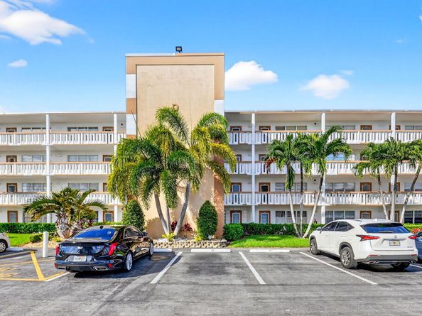 1069 Cornwall D D, Boca Raton FL 33434