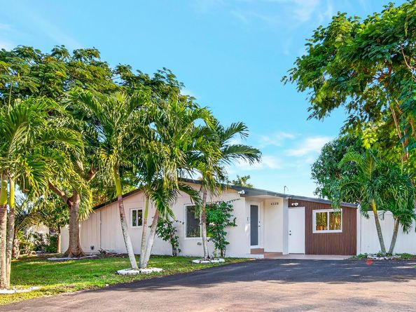 4358 Palm Ave Avenue, West Palm Beach FL 33406