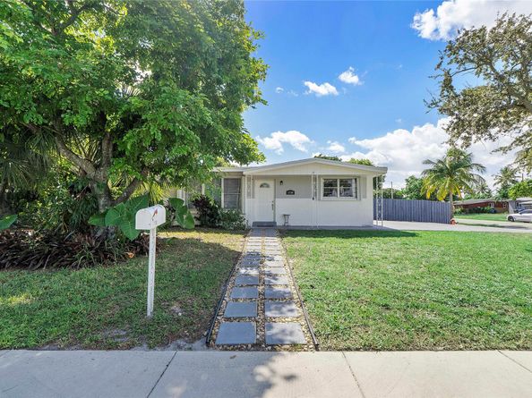 1130 NW 42nd Ct, Oakland Park FL 33309