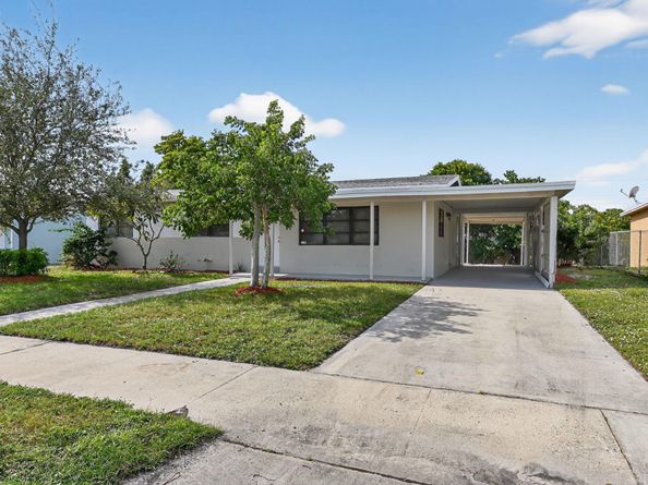 115 N 11th St, Lantana FL 33462