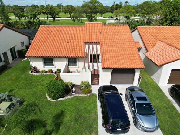 21 Columbia Court, Deerfield Beach FL 33442